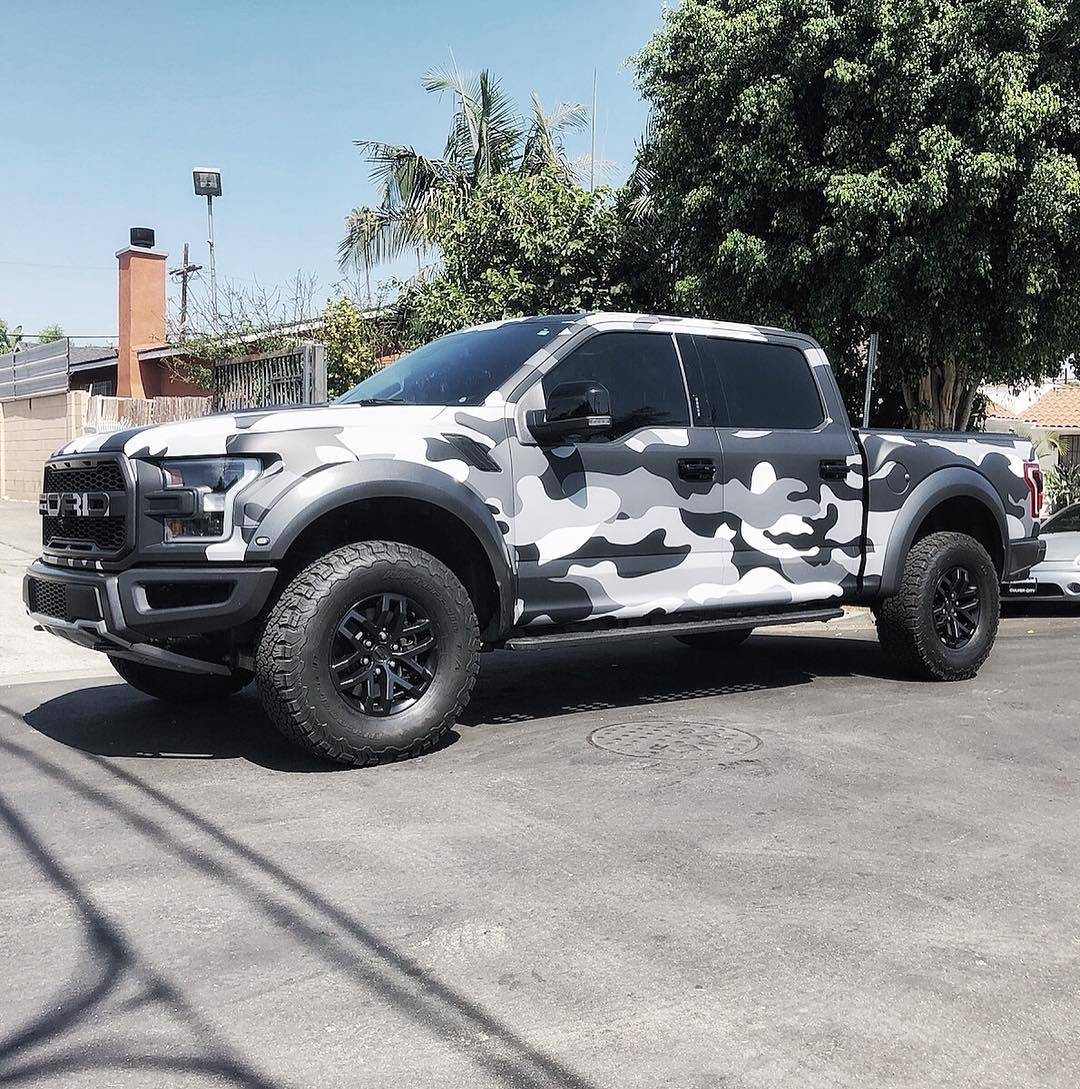 This #raptor looking ready for whatever comes at it.. by carwraps.com #doyou #truckwrap #instagood #socal #instadaily #carwrap #customwrap #losangeles #paintisdead #carswithoutlimits #carporn